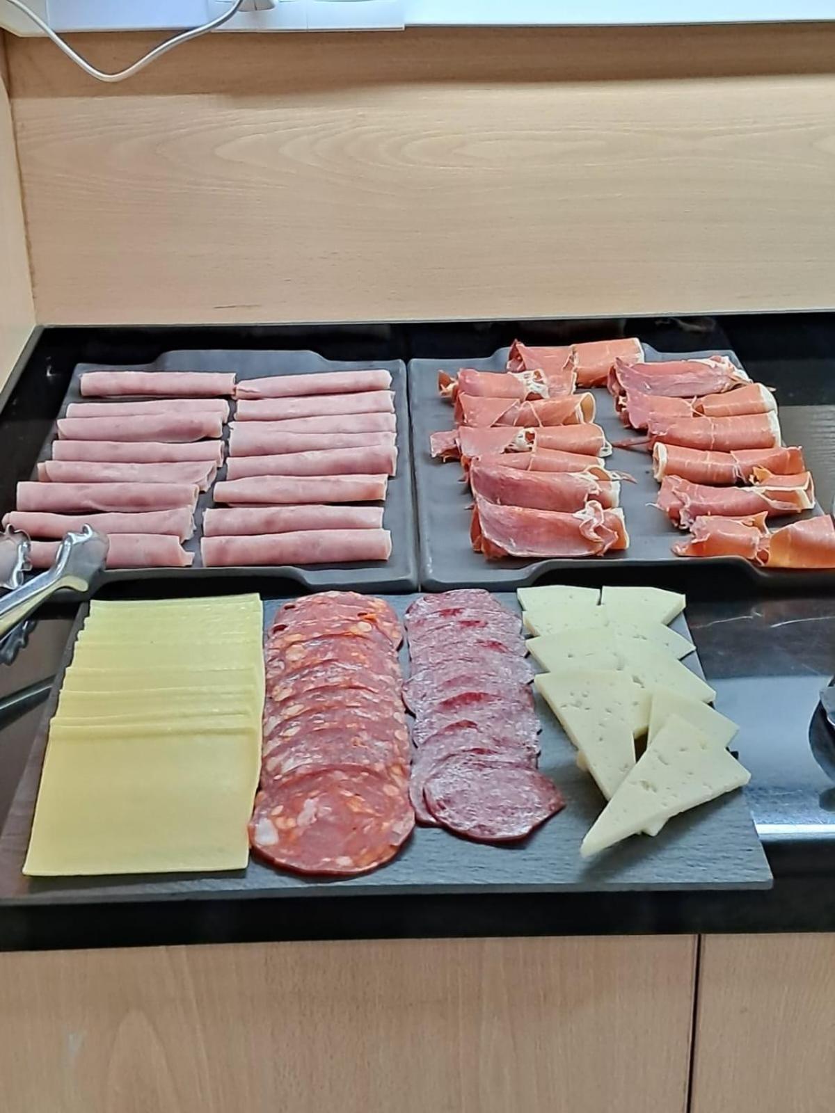 阿尔考本达斯 弗隆通旅馆酒店 外观 照片
